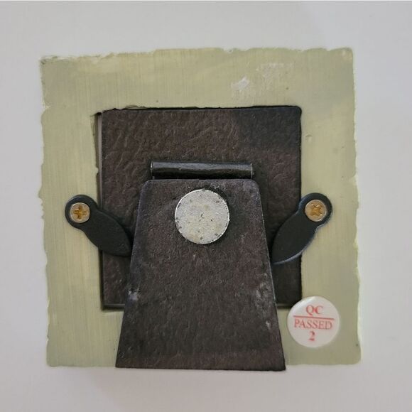 Frame•ology Set of 2 Square Resin Frames - Picture 4 of 9